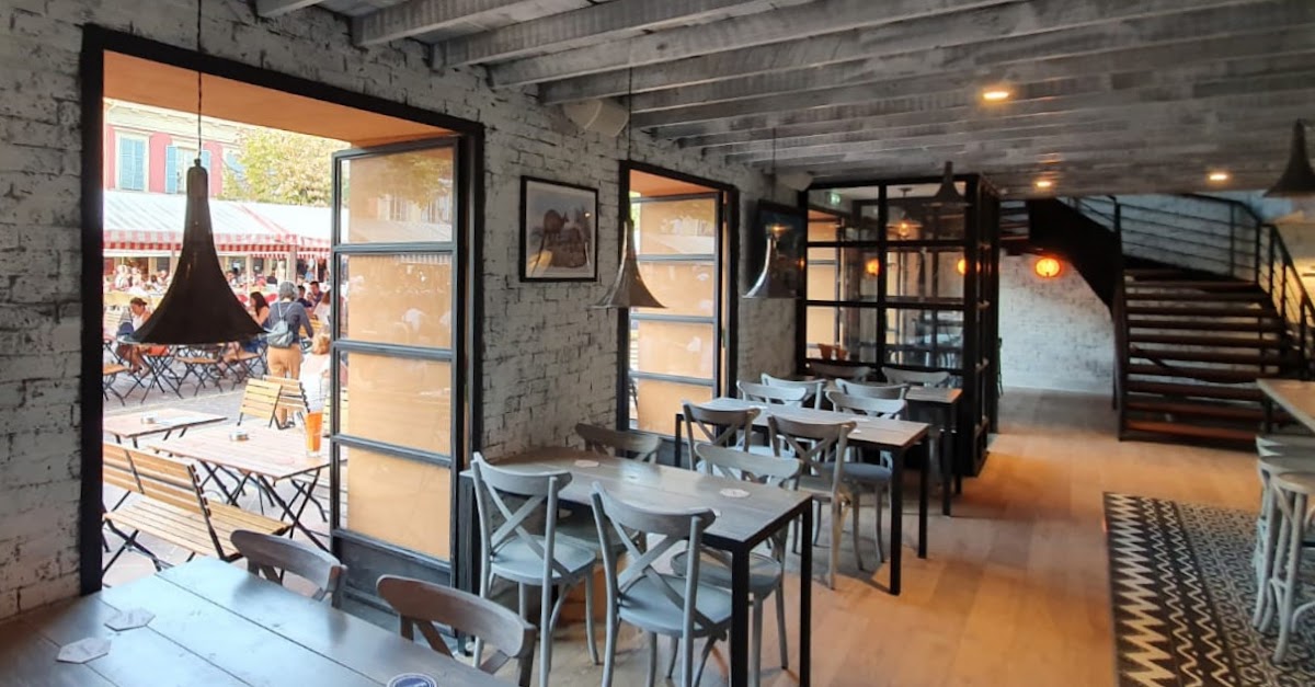 Van Diemen's Australian Pub - Photo 1