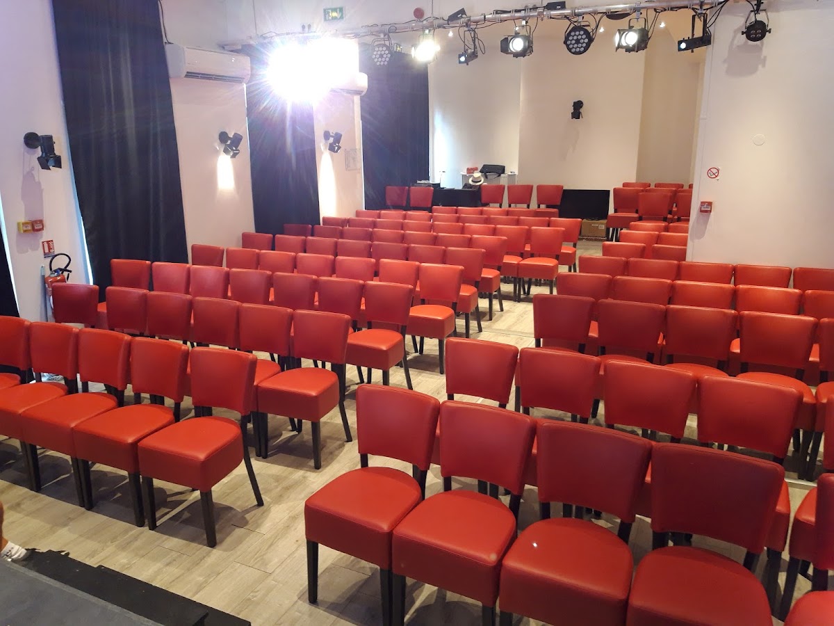 La comédie caf « lacom » - Photo 1