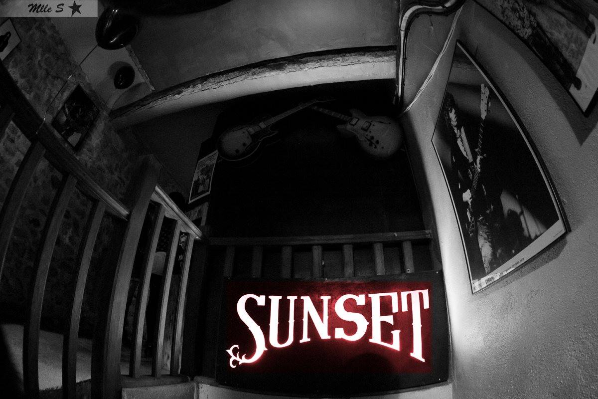 Sunset - Photo 1