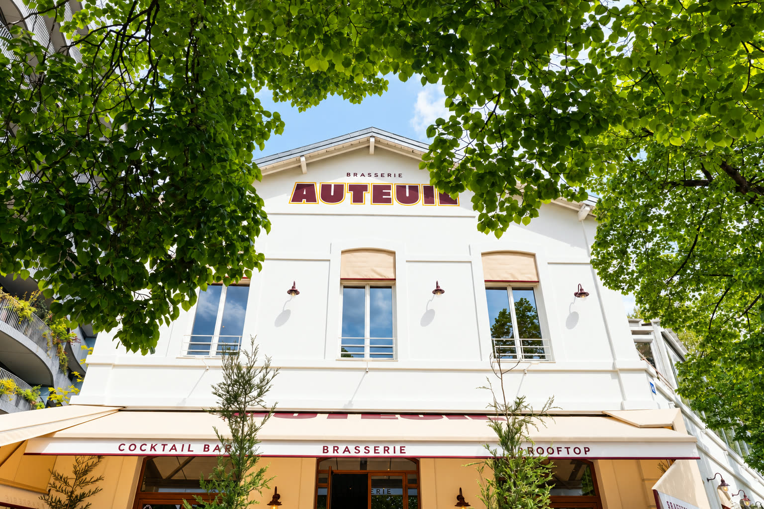 Auteuil Brasserie - Photo 1