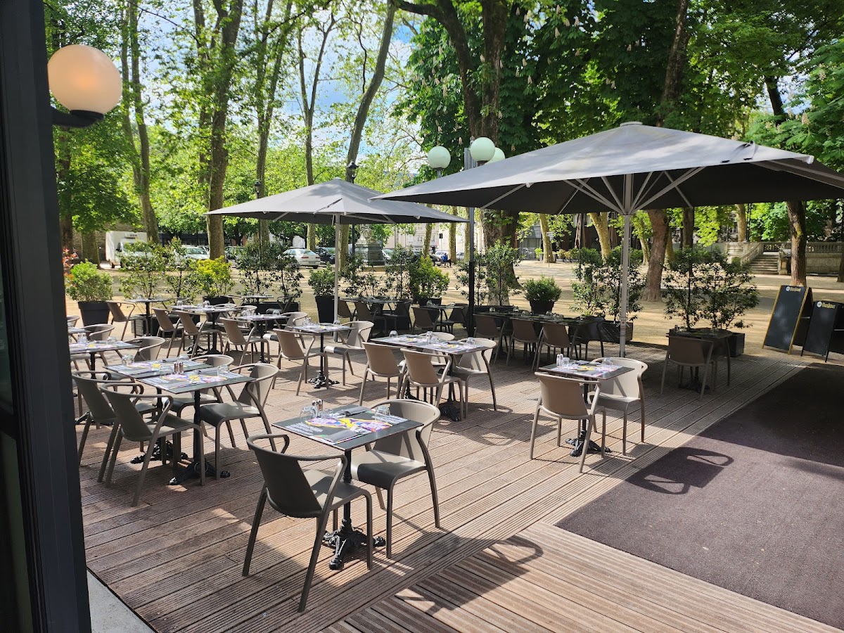 Le Café de l'Horloge - Photo 1