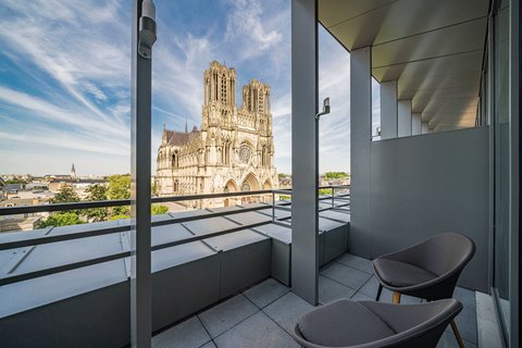 Le Charles - Photo 1