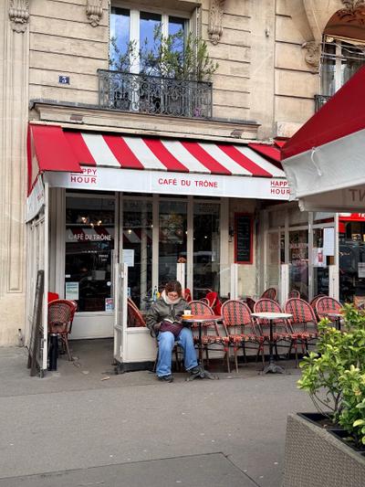 Le Cafe Du Trone - Photo 3
