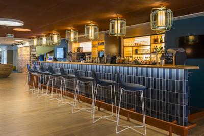 Mahogany Club - Photo 3