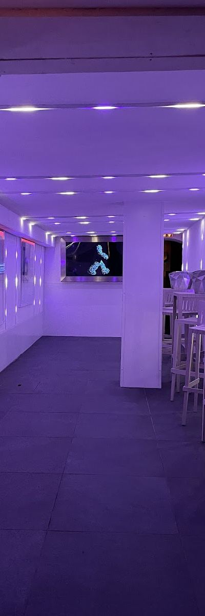 Le Vanguard - Photo 2