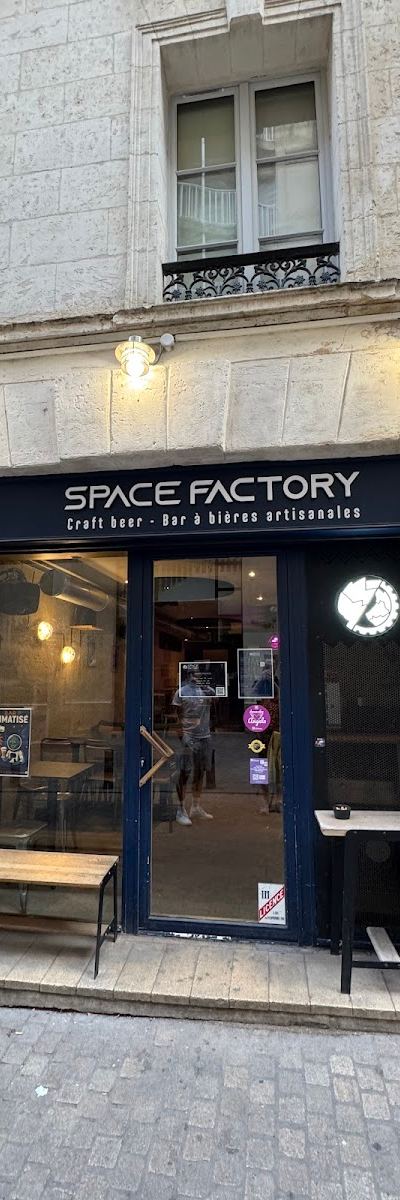 Space Factory - Photo 3