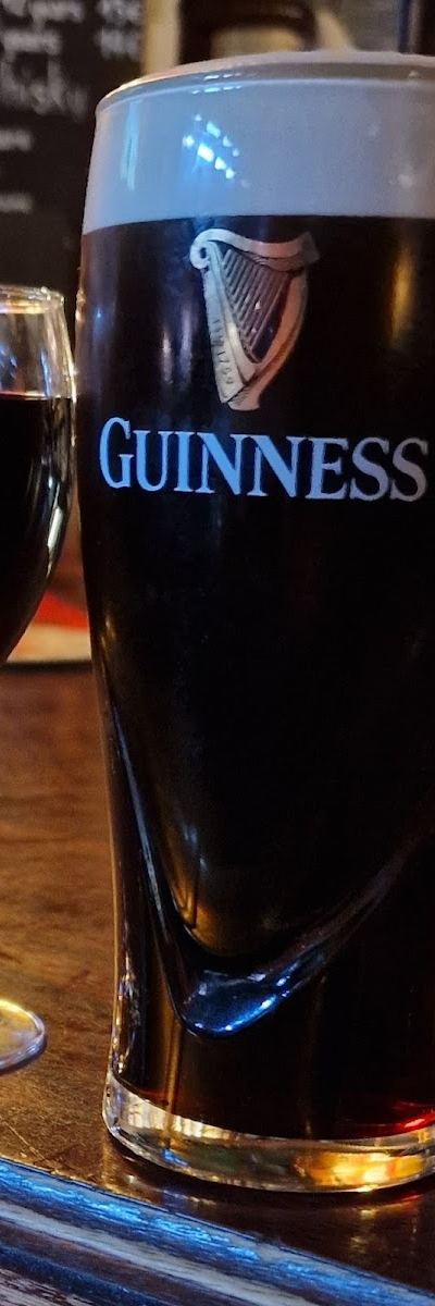 The Melting Pot Pub - Photo 3