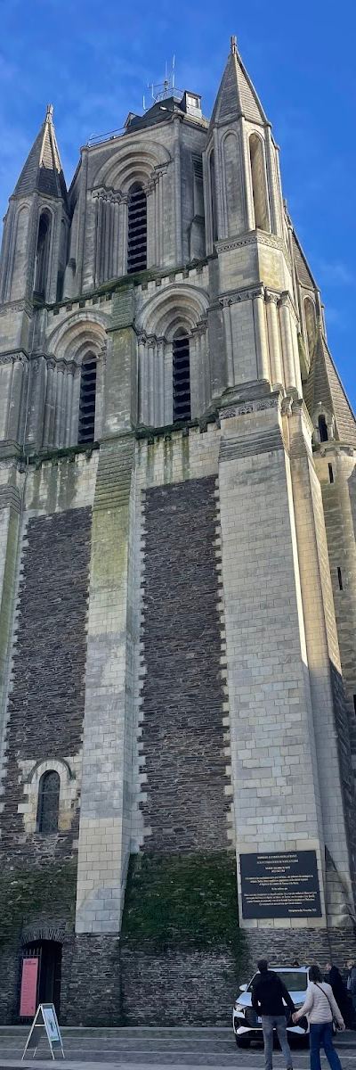 L'Abbaye — Angers