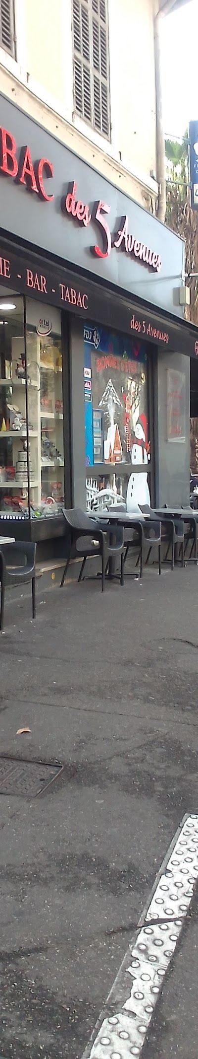 Bar Cinq Avenues — Marseille