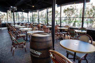 The Black Lion 1 — Toulouse