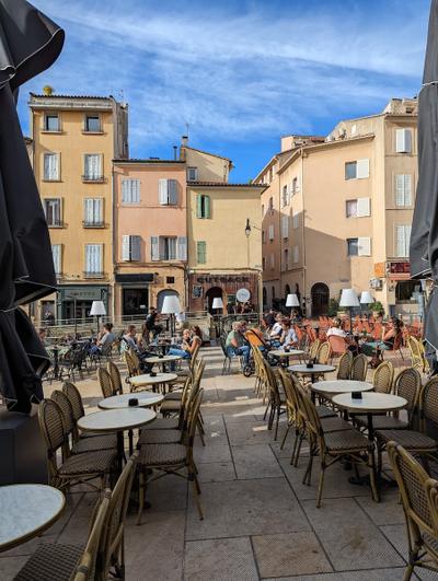 Cutback — Aix-en-Provence