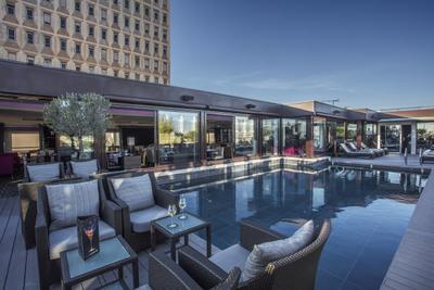 Vertigo Rooftop - Photo 3