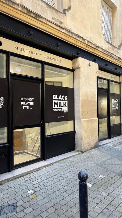 Black Velvet — Bordeaux