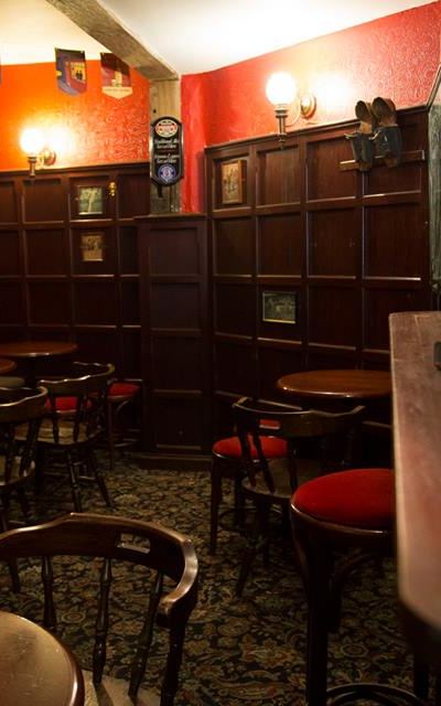 Oxford Pub — Tours