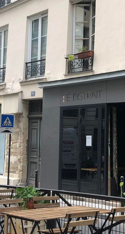 Le Distrait — Paris