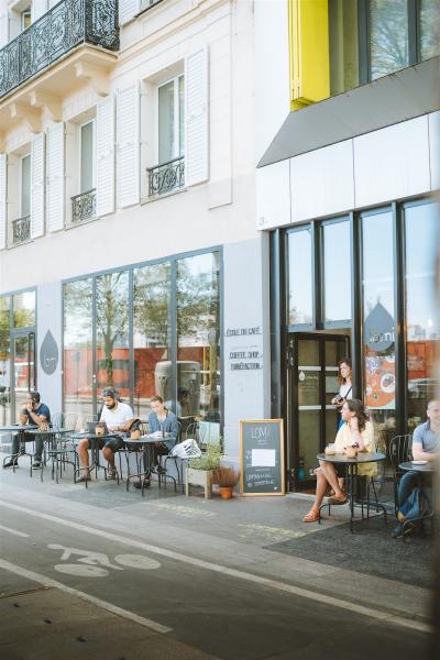 Le Café Lomi — Paris