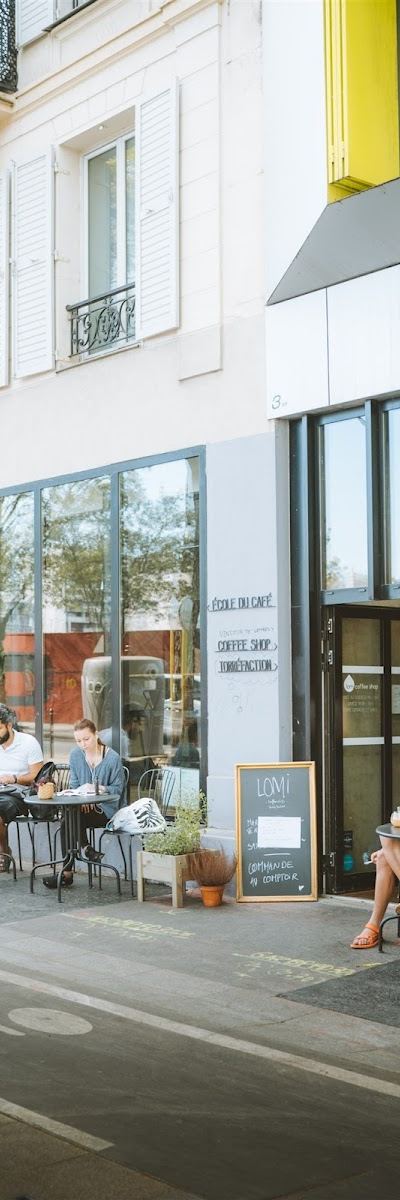 Le Café Lomi — Paris