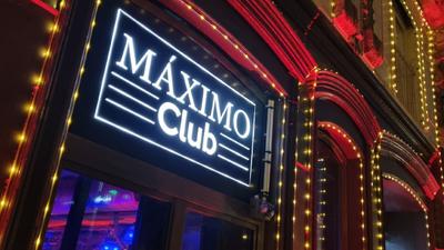 Maximo Club — Nantes