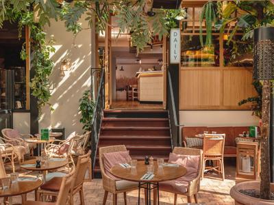 Delaville Café - Photo 2