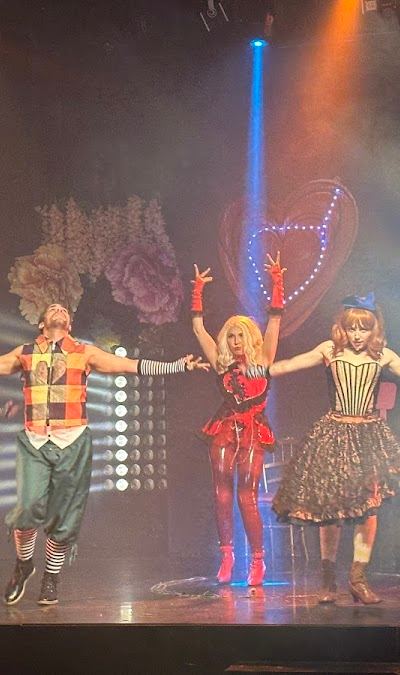 Docks Circus - Photo 2